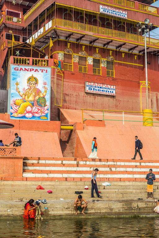 Ganpati Guest House Varanasi Exterior photo