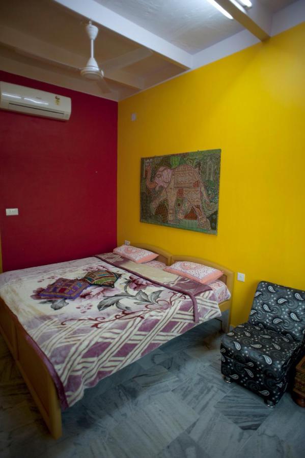 Ganpati Guest House Varanasi Exterior photo