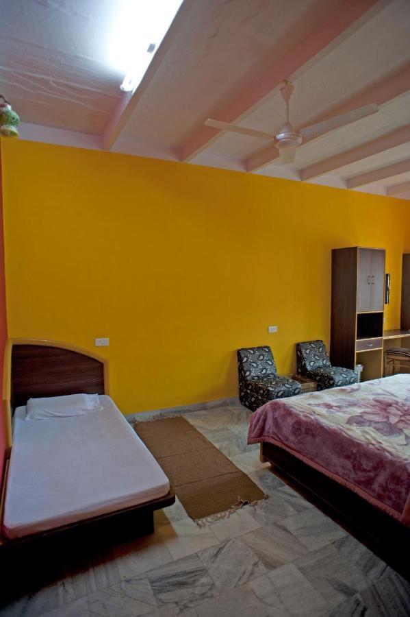 Ganpati Guest House Varanasi Exterior photo