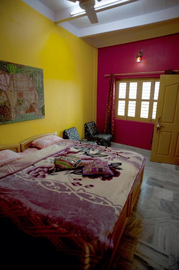 Ganpati Guest House Varanasi Exterior photo