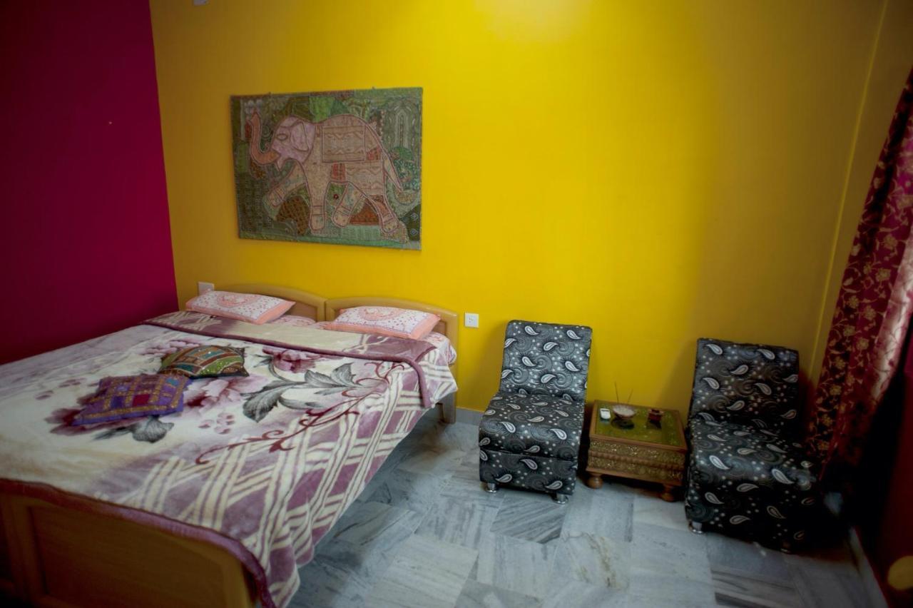 Ganpati Guest House Varanasi Exterior photo