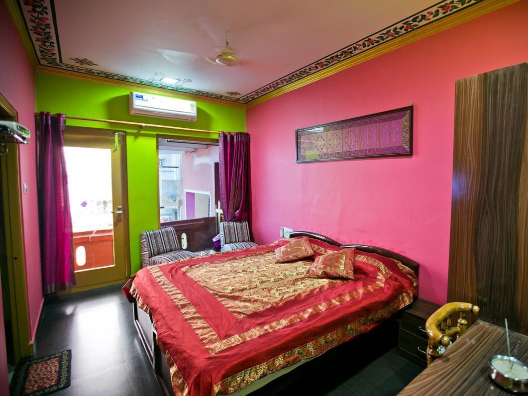 Ganpati Guest House Varanasi Exterior photo